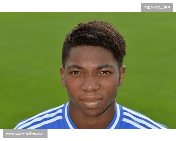 前球员穆松达公开病情，足球界健康保障议题再引关注